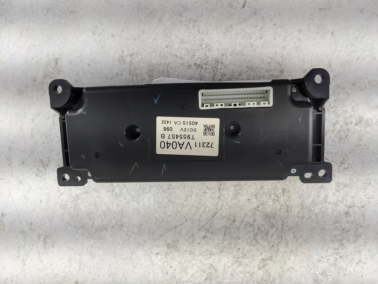 2015 Subaru Wrx Climate Control Module Temperature AC/Heater Replacement P/N:72311VA040 T955457 B Fits OEM Used Auto Parts -