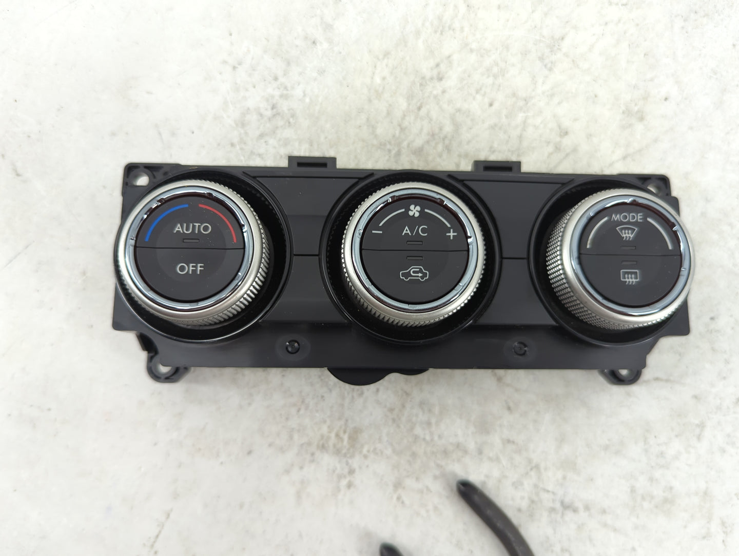 2015 Subaru Wrx Climate Control Module Temperature AC/Heater Replacement P/N:72311VA040 T955457 Fits OEM Used Auto Parts - O