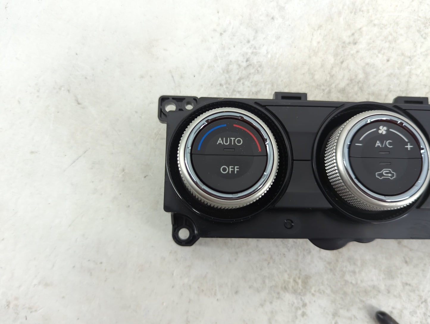 2015 Subaru Wrx Climate Control Module Temperature AC/Heater Replacement P/N:72311VA040 T955457 Fits OEM Used Auto Parts - O