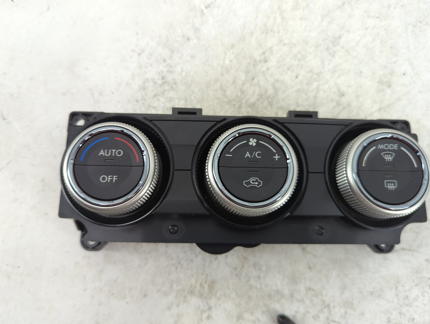 2015 Subaru Wrx Climate Control Module Temperature AC/Heater Replacement P/N:72311VA040 T955457 Fits OEM Used Auto Parts - O