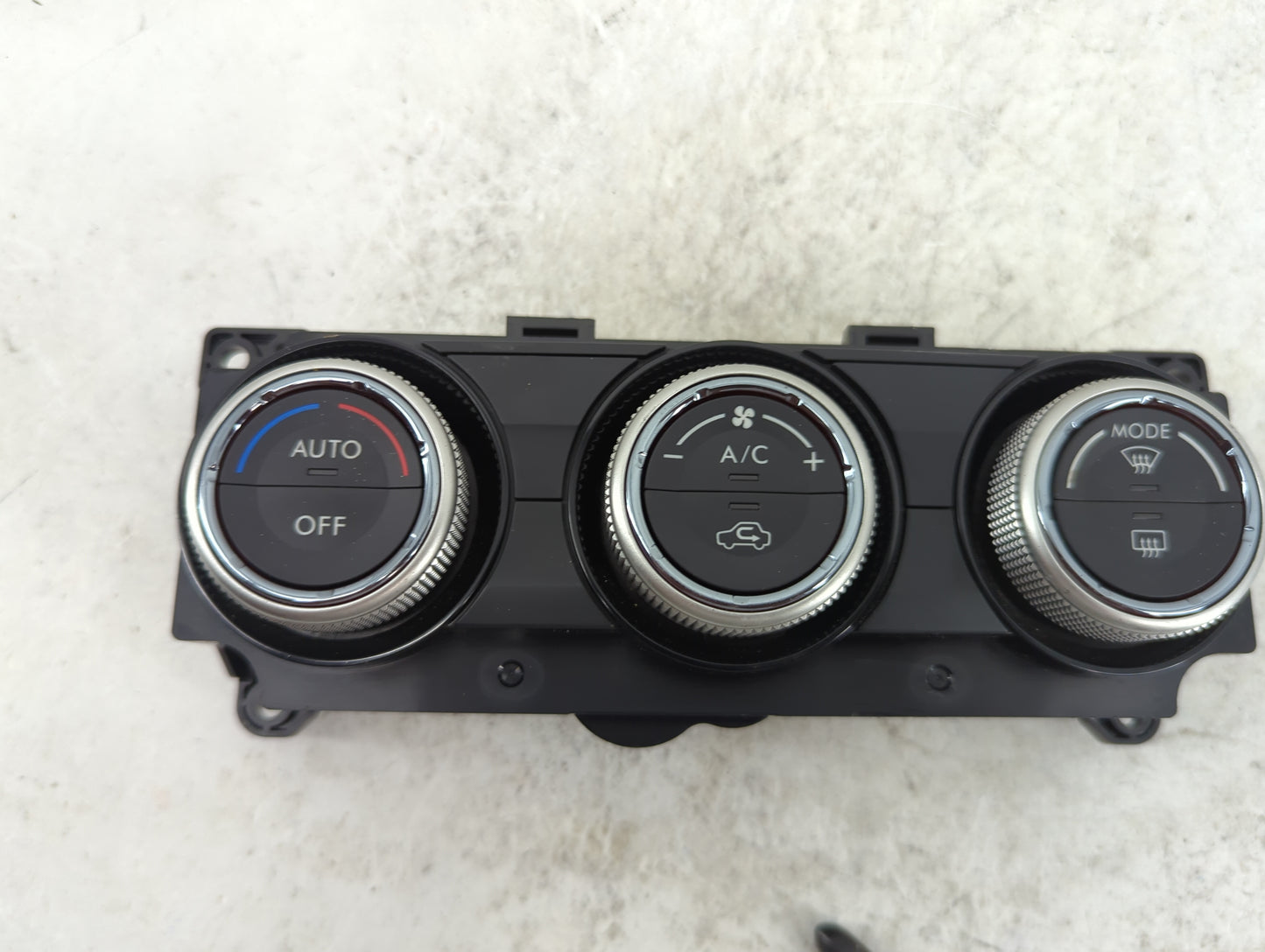 2015 Subaru Wrx Climate Control Module Temperature AC/Heater Replacement P/N:72311VA040 T955457 Fits OEM Used Auto Parts - O