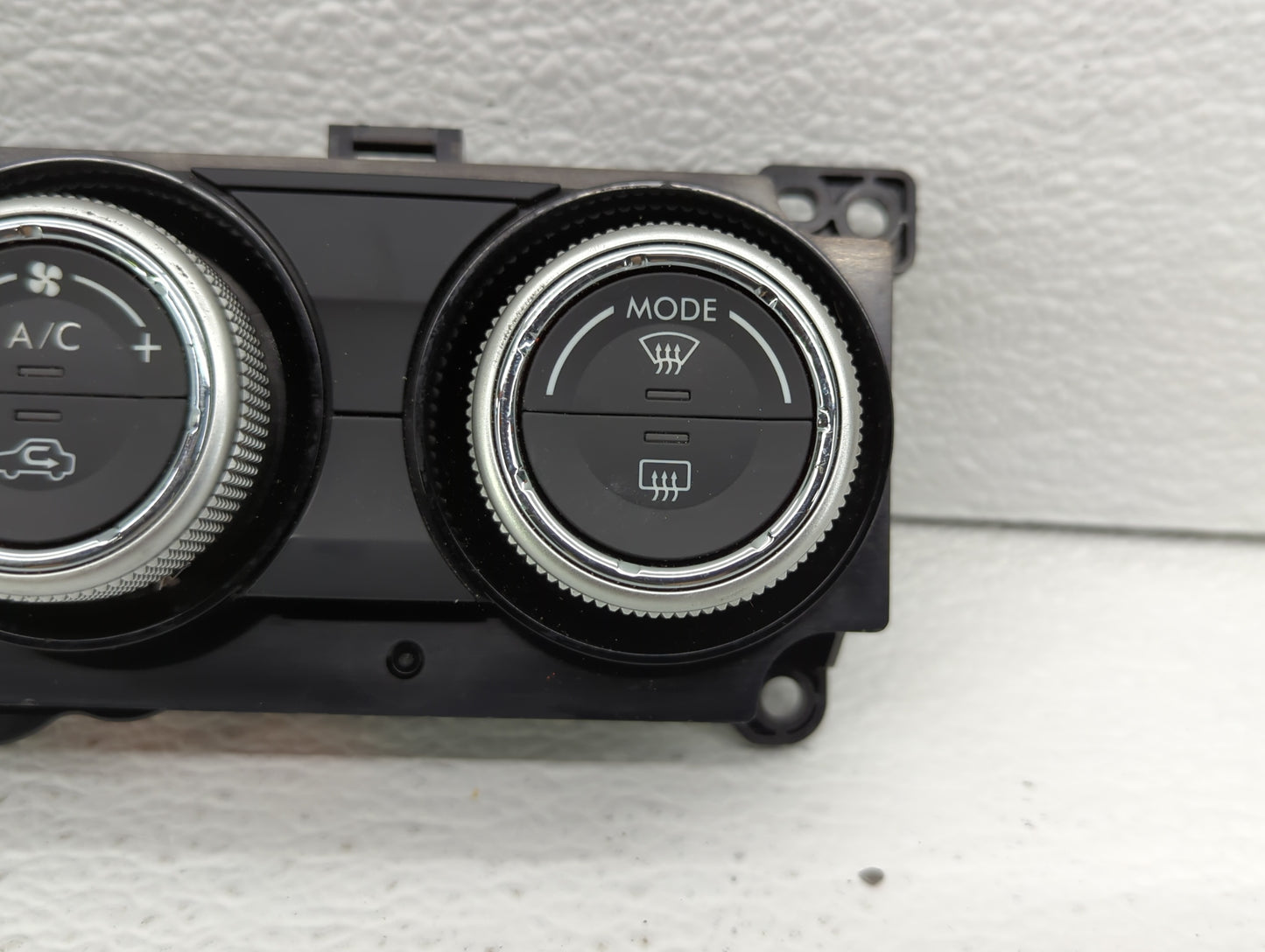 2015 Subaru Wrx Climate Control Module Temperature AC/Heater Replacement P/N:72311VA211 72311VA040 Fits OEM Used Auto Parts 