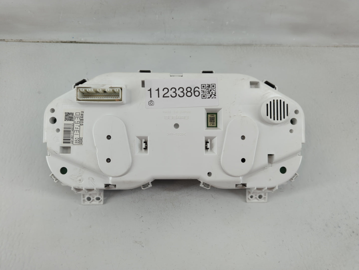 2015 Subaru Xv Instrument Cluster Speedometer Gauges P/N:85013FJ630 Fits OEM Used Auto Parts - Oemusedautoparts1.com