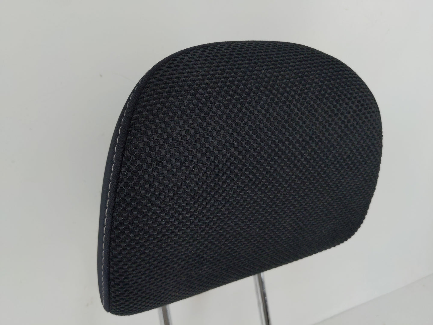 Subaru Xv Headrest Head Rest Front Driver Passenger Seat Black - Oemusedautoparts1.com