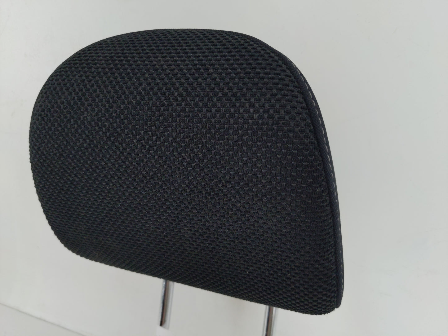 Subaru Xv Headrest Head Rest Front Driver Passenger Seat Black - Oemusedautoparts1.com