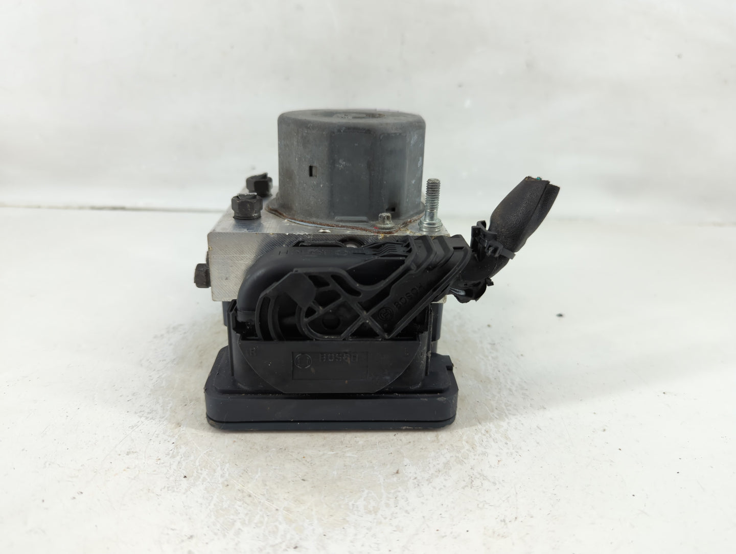 2015 Subaru Xv ABS Pump Control Module Replacement P/N:27536FJ220 Fits Fits 2016 OEM Used Auto Parts - Oemusedautoparts1.com