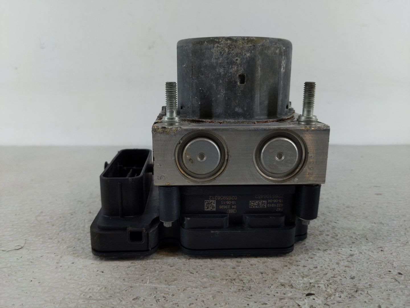 2015 Subaru Xv ABS Pump Control Module Replacement P/N:27536FJ220 Fits Fits 2016 OEM Used Auto Parts - Oemusedautoparts1.com