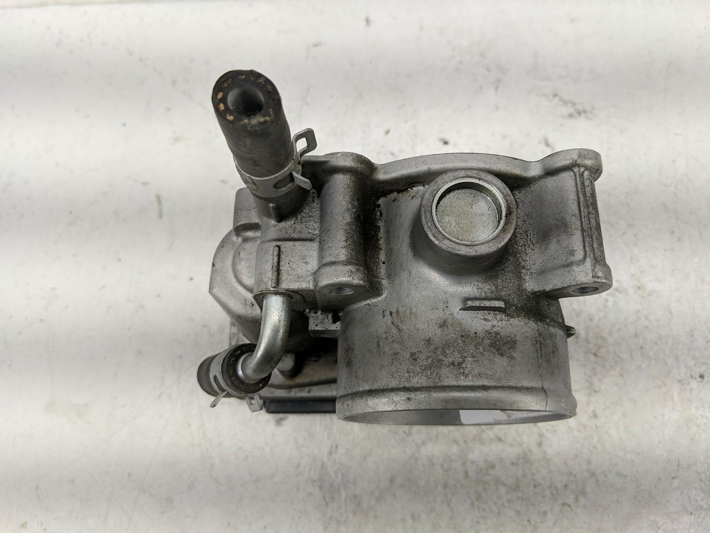 2013-2015 Subaru Xv Throttle Body P/N:16112AA380 Fits Fits 2011 2012 2013 2014 2015 2016 2017 2018 OEM Used Auto Parts - Oem