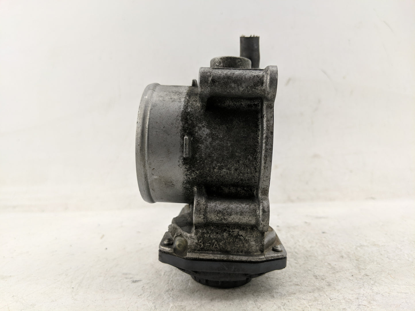 2013-2015 Subaru Xv Throttle Body P/N:16112AA380 Fits Fits 2011 2012 2013 2014 2015 2016 2017 2018 OEM Used Auto Parts - Oem