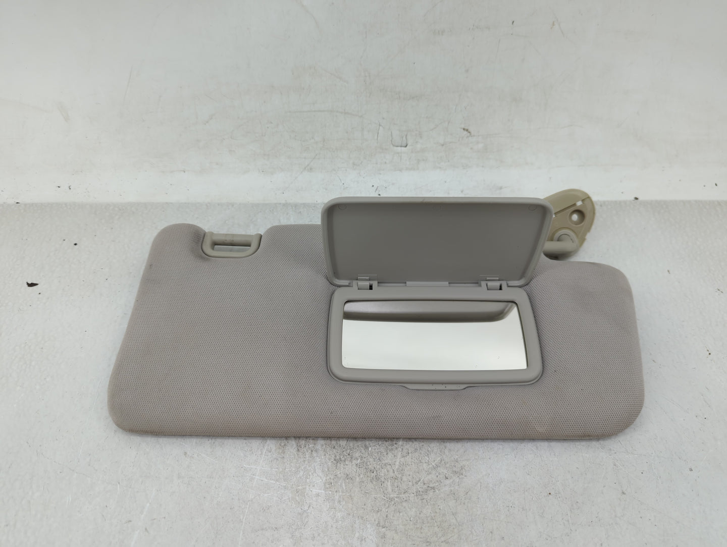 2015 Subaru Xv Sun Visor Shade Replacement Passenger Right Mirror Fits Fits 2016 OEM Used Auto Parts - Oemusedautoparts1.com