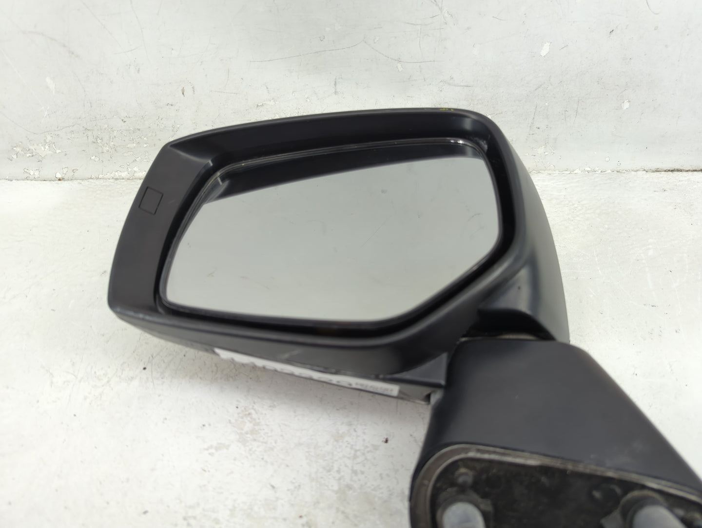 2015 Subaru Xv Driver Side View Mirror - Left Door Mirror OEM Used - Oemusedautoparts1.com