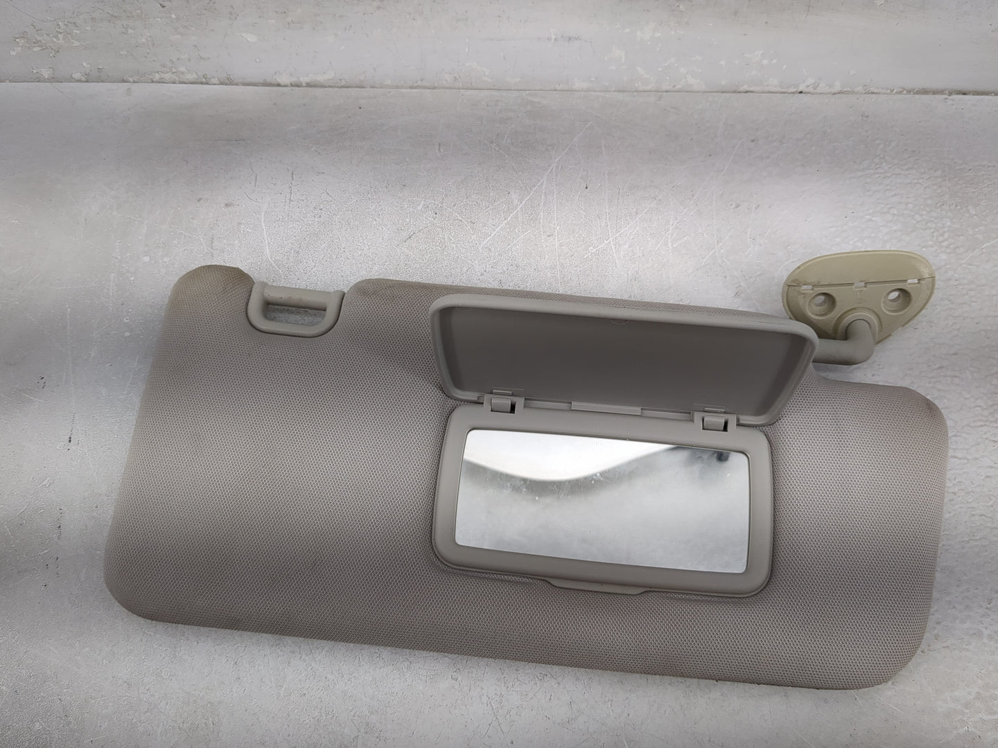 2015 Subaru Xv Sun Visor Shade Replacement Passenger Right Mirror Fits Fits 2016 OEM Used Auto Parts - Oemusedautoparts1.com