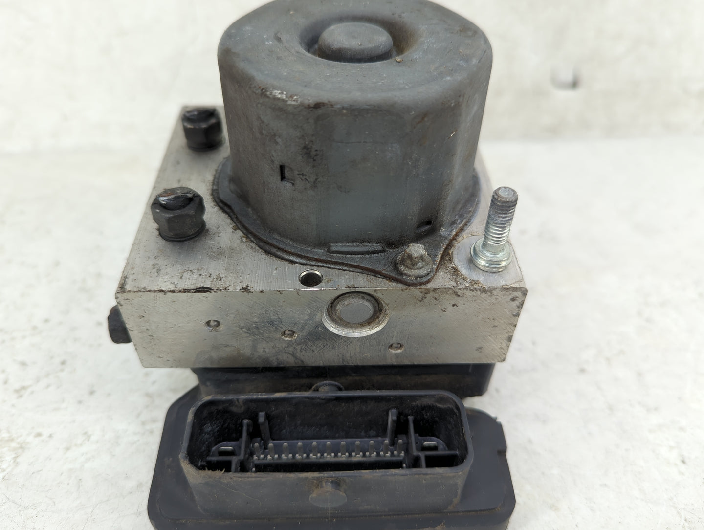2015 Subaru Xv ABS Pump Control Module Replacement P/N:0265239868 0265951220, 27536FJ020 Fits Fits 2016 OEM Used Auto Parts 