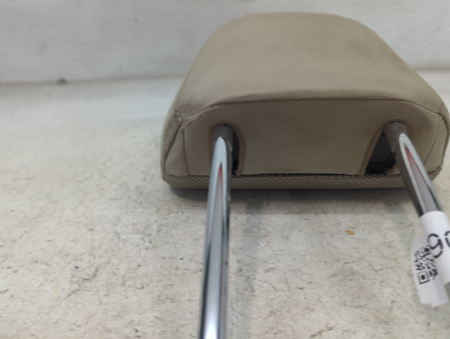 Subaru Xv Headrest Head Rest Front Driver Seat Tan - Oemusedautoparts1.com