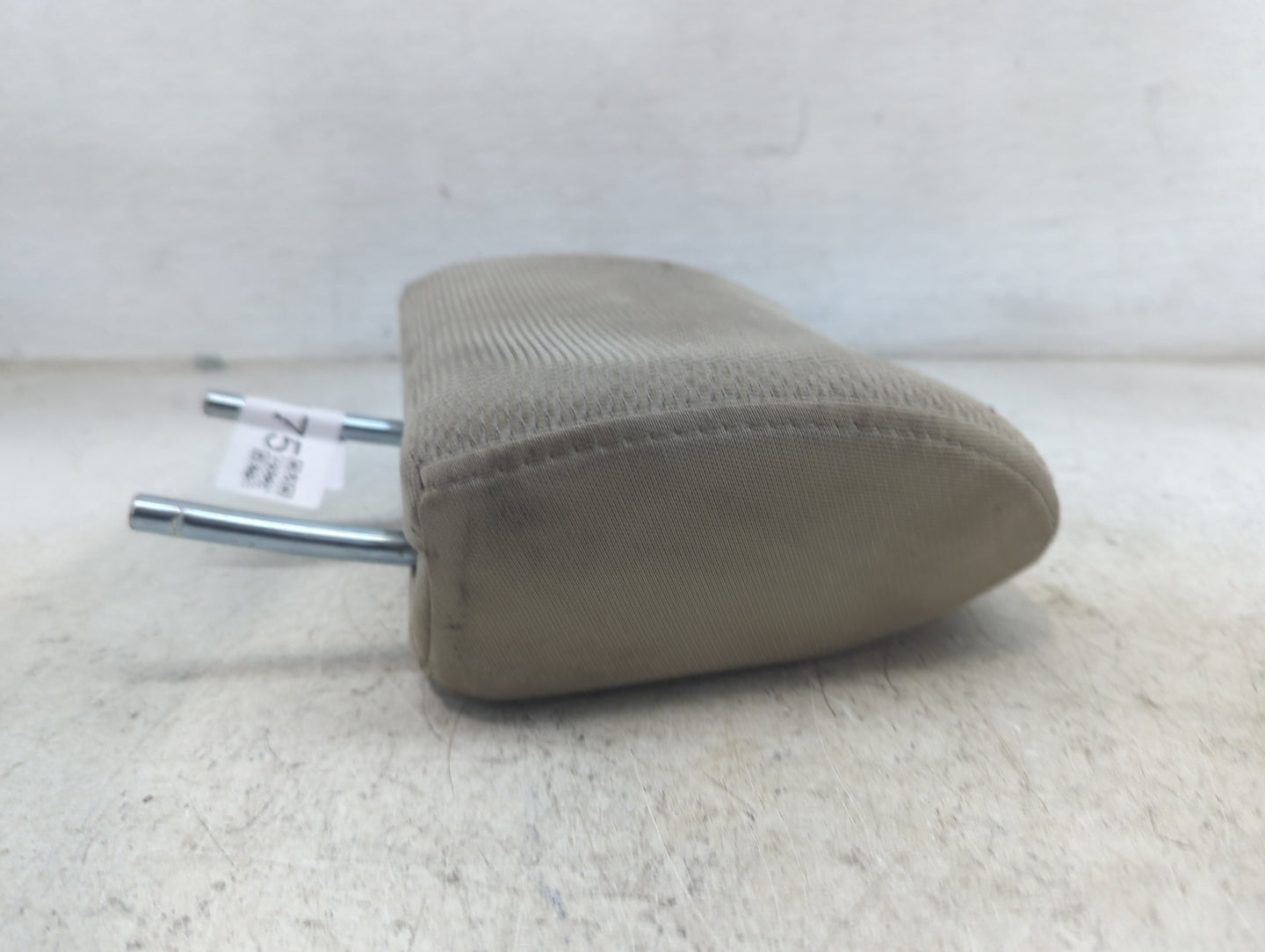 2013-2015 Subaru Xv Headrest Head Rest Rear Seat Fits Fits 2012 2013 2014 2015 2016 OEM Used Auto Parts - Oemusedautoparts1.