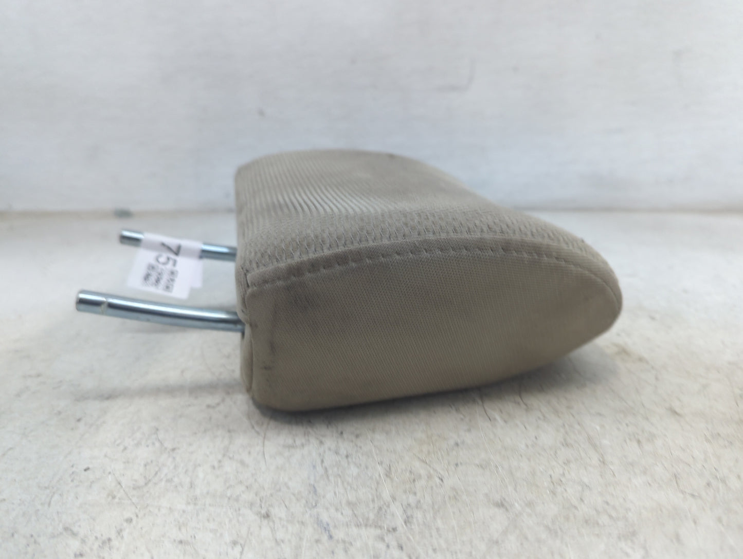 2013-2015 Subaru Xv Headrest Head Rest Rear Seat Fits Fits 2012 2013 2014 2015 2016 OEM Used Auto Parts - Oemusedautoparts1.