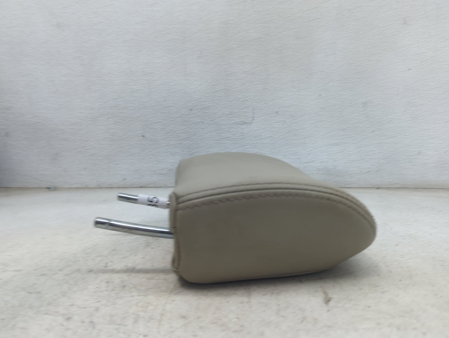 2015 Subaru Xv Headrest Head Rest Rear Seat Fits OEM Used Auto Parts - Oemusedautoparts1.com