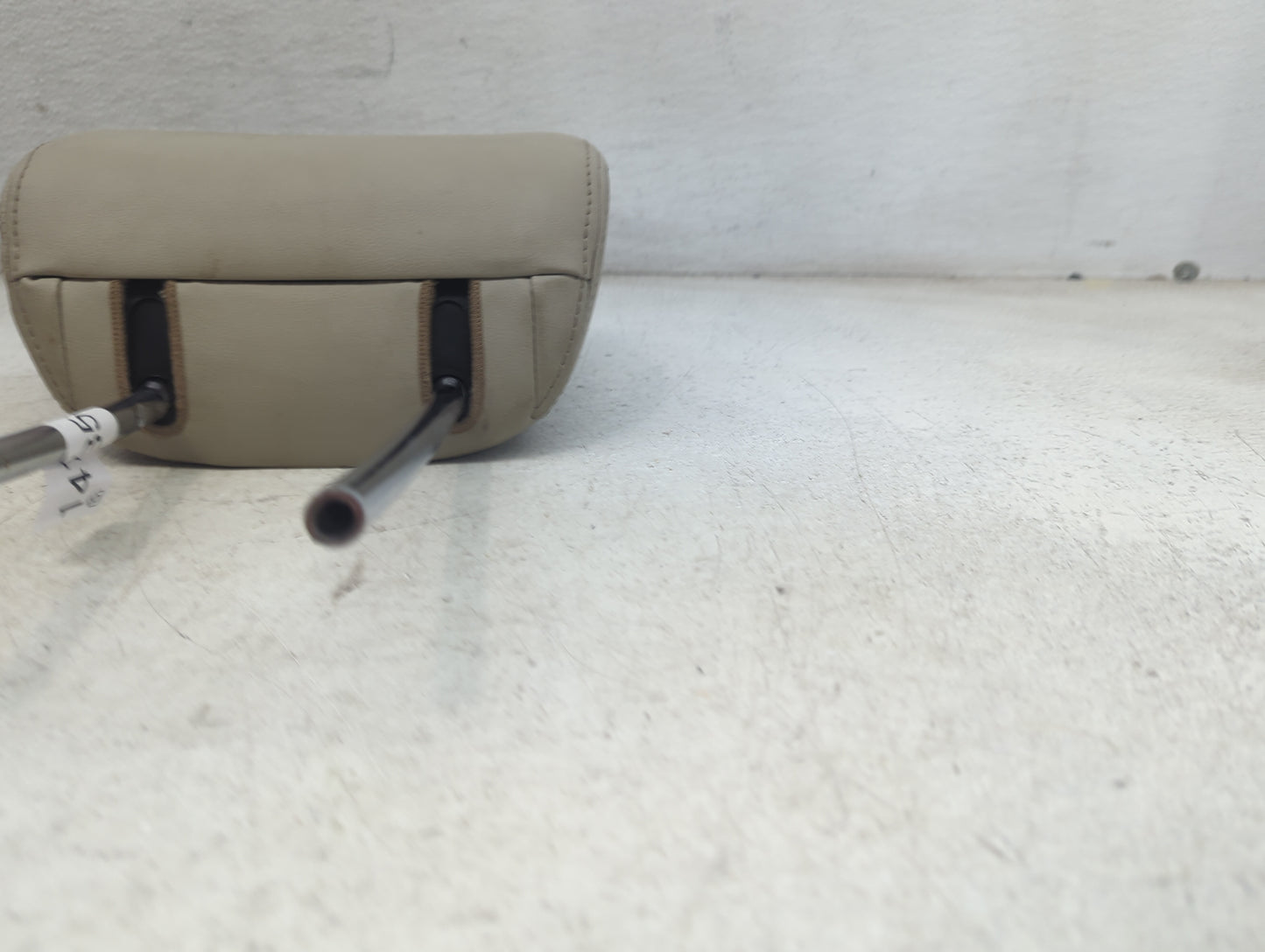 2015 Subaru Xv Headrest Head Rest Front Driver Seat Beige - Oemusedautoparts1.com