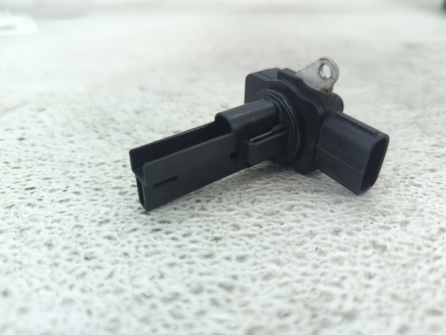 Subaru Xv Mass Air Flow Meter Maf 1485303 - Oemusedautoparts1.com