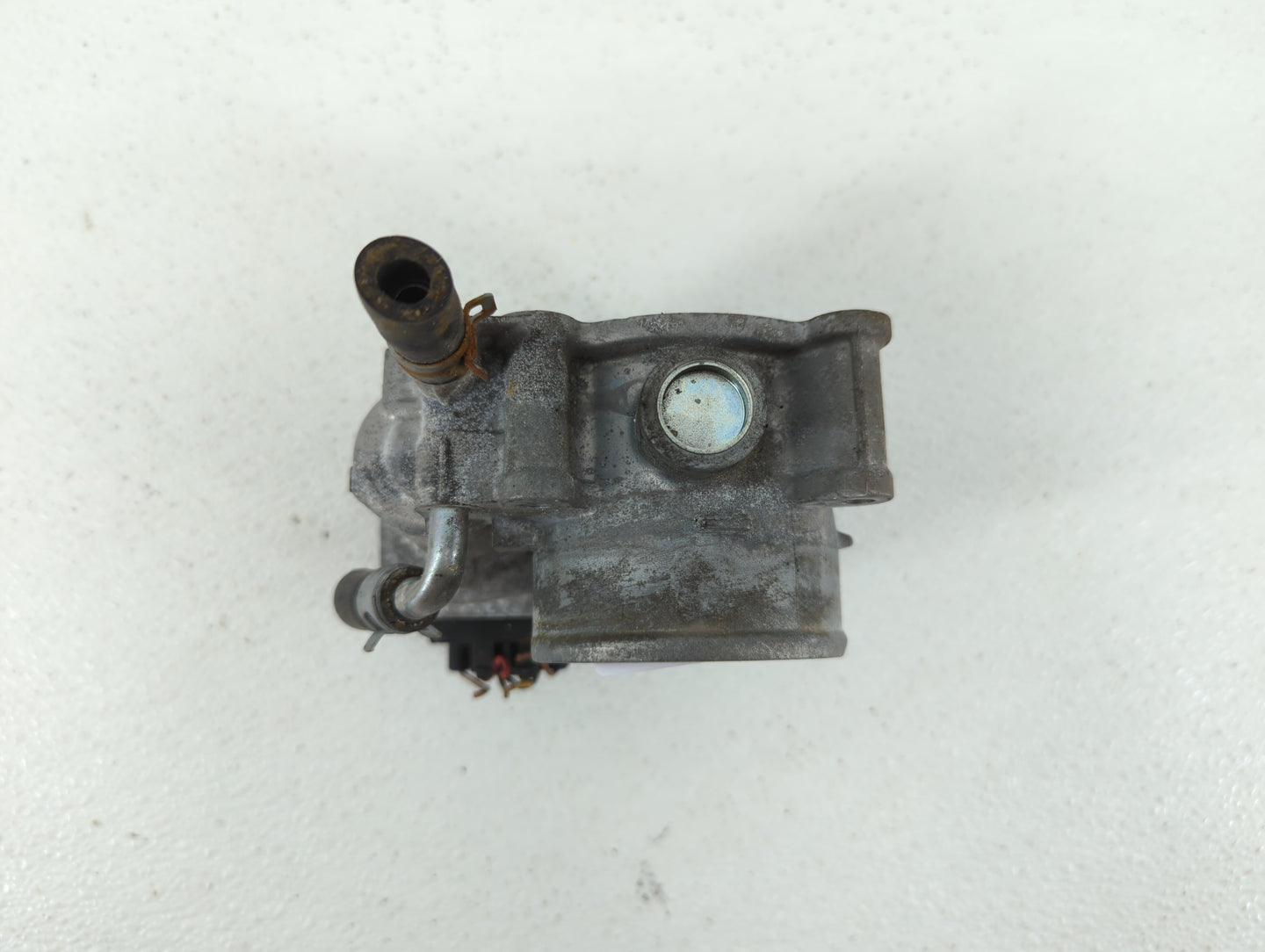 2013-2015 Subaru Xv Throttle Body P/N:16112AA380 Fits Fits 2011 2012 2013 2014 2015 2016 2017 OEM Used Auto Parts - Oemuseda