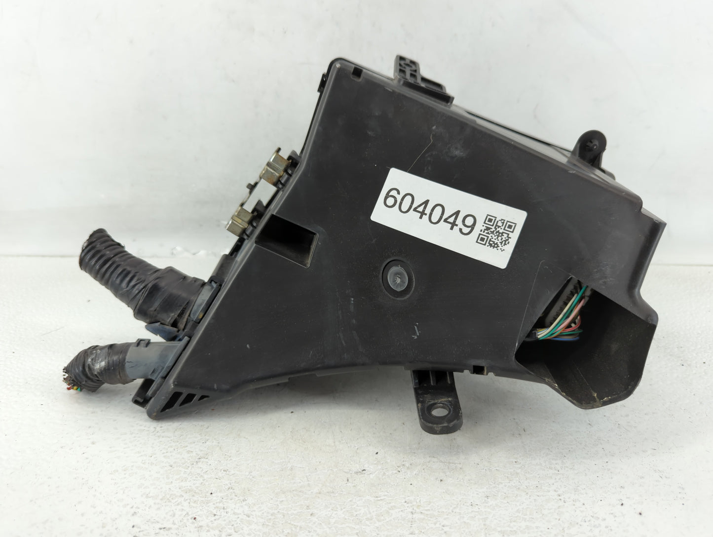 2015 Subaru Xv Fusebox Fuse Box Panel Relay Module P/N:MB100200B Fits OEM Used Auto Parts - Oemusedautoparts1.com