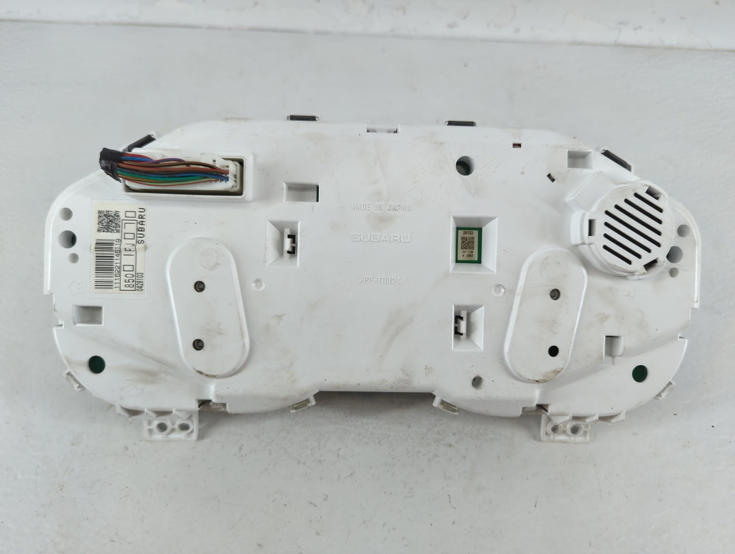 2015 Subaru Xv Instrument Cluster Speedometer Gauges P/N:0428103 Fits OEM Used Auto Parts - Oemusedautoparts1.com