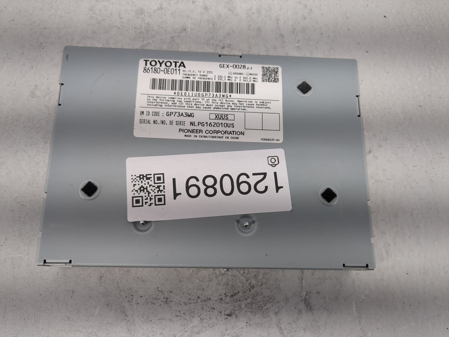 2014-2018 Toyota Avalon Radio AM FM Cd Player Receiver Replacement P/N:86180-0E011 Fits OEM Used Auto Parts - Oemusedautopar