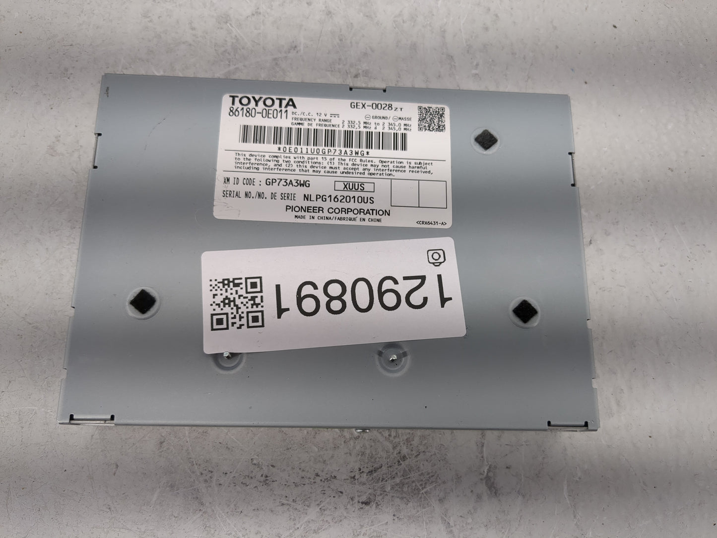 2014-2018 Toyota Avalon Radio AM FM Cd Player Receiver Replacement P/N:86180-0E011 Fits OEM Used Auto Parts - Oemusedautopar