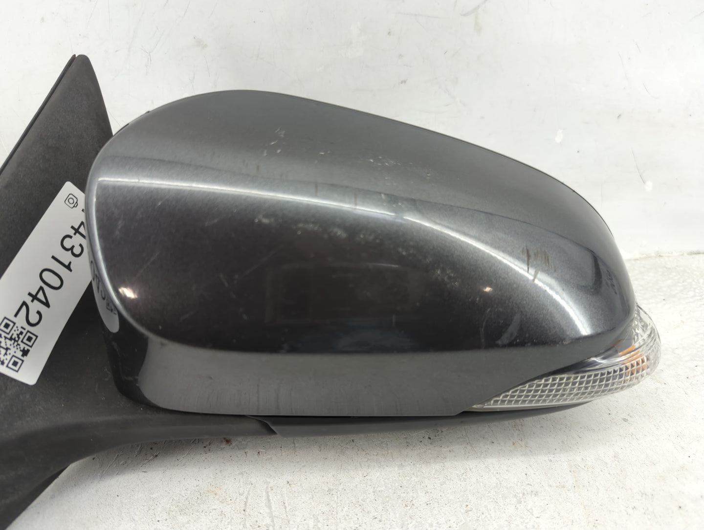 2013-2018 Toyota Avalon Driver Side View Mirror - Left Door Mirror OEM Used - Oemusedautoparts1.com