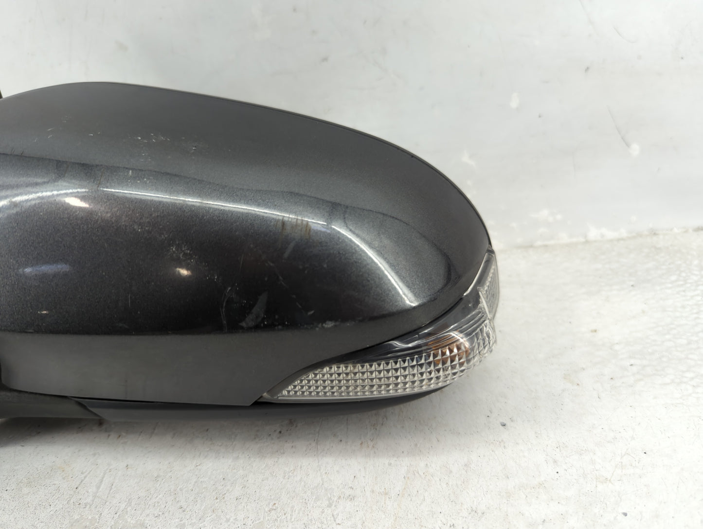 2013-2018 Toyota Avalon Driver Side View Mirror - Left Door Mirror OEM Used - Oemusedautoparts1.com