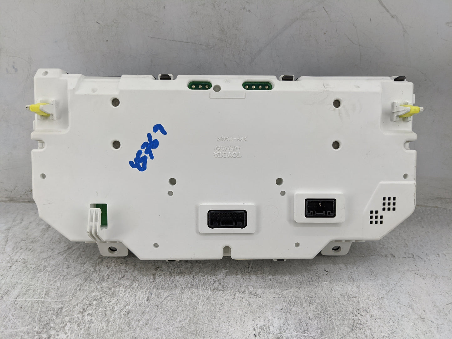 2013-2015 Toyota Avalon Instrument Cluster Speedometer Gauges P/N:83800-07511-00 TN257490-5145 Miles: Fits Fits 2013 2014 20