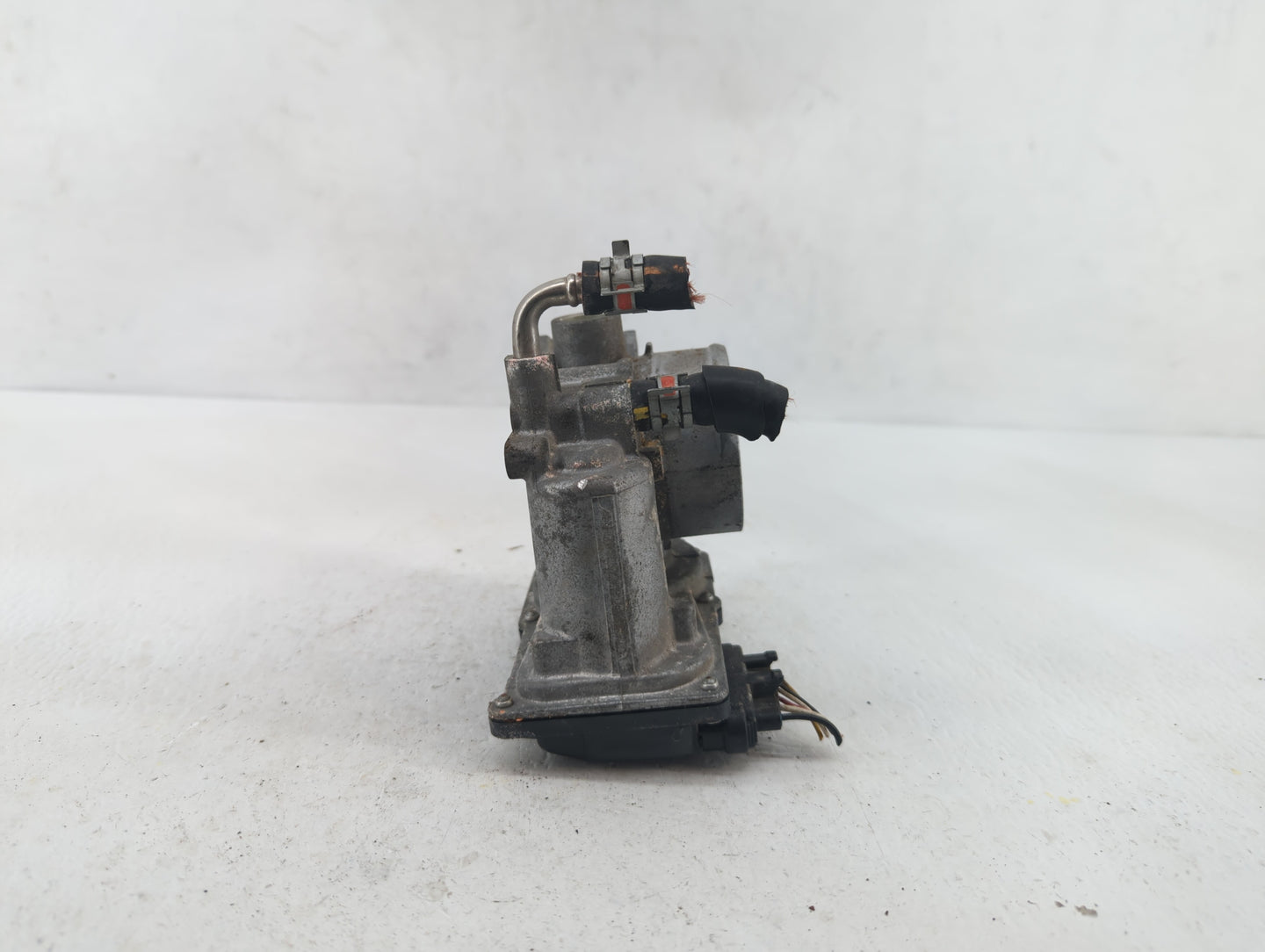 2013-2018 Toyota Avalon Throttle Body P/N:22030-0V050 22030-36020 Fits Fits 2012 2013 2014 2015 2016 2017 2018 2019 OEM Used