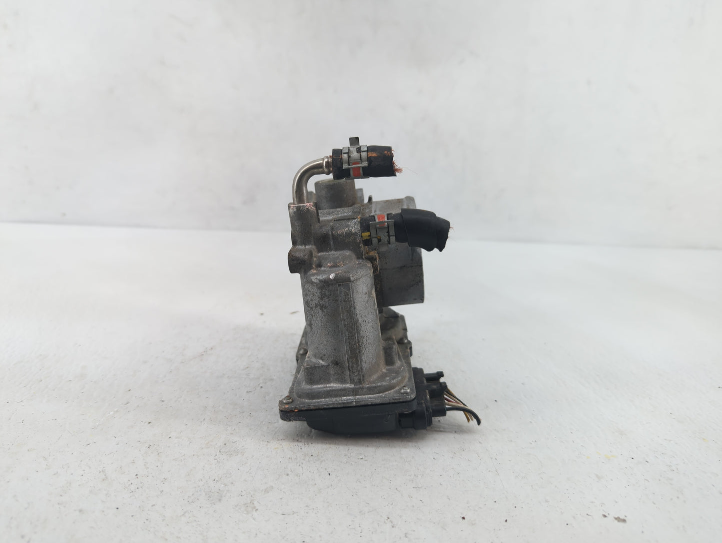 2013-2018 Toyota Avalon Throttle Body P/N:22030-0V050 22030-36020 Fits Fits 2012 2013 2014 2015 2016 2017 2018 2019 OEM Used