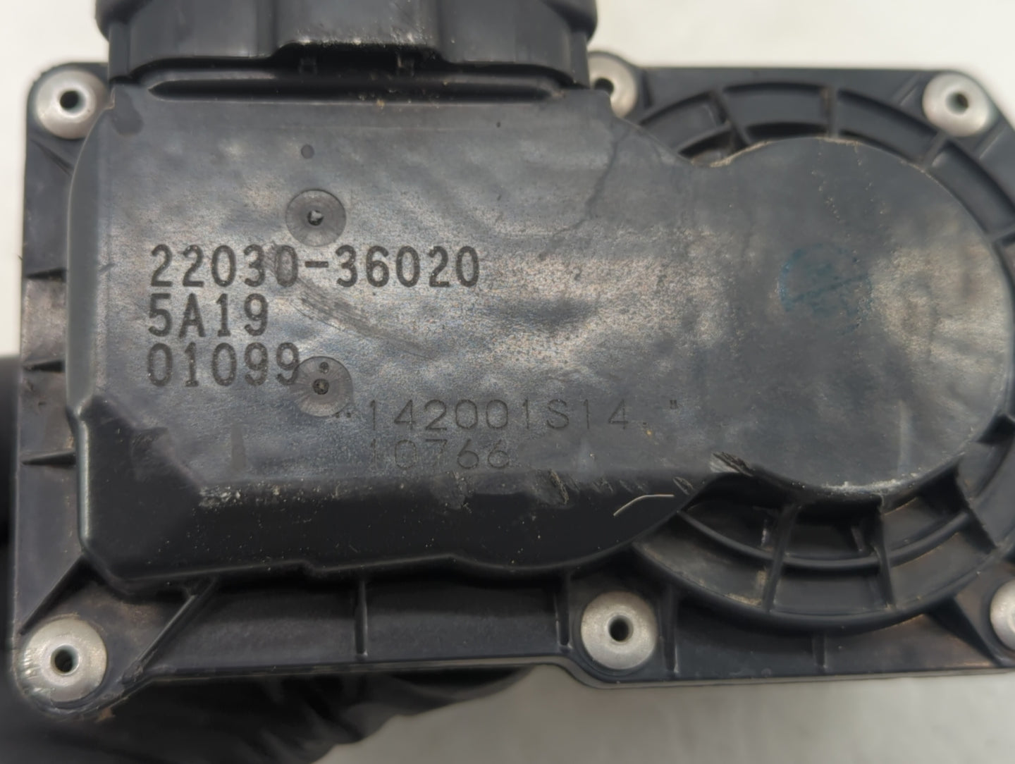 2013-2018 Toyota Avalon Throttle Body P/N:22030-0V050 22030-36020 Fits Fits 2012 2013 2014 2015 2016 2017 2018 2019 OEM Used