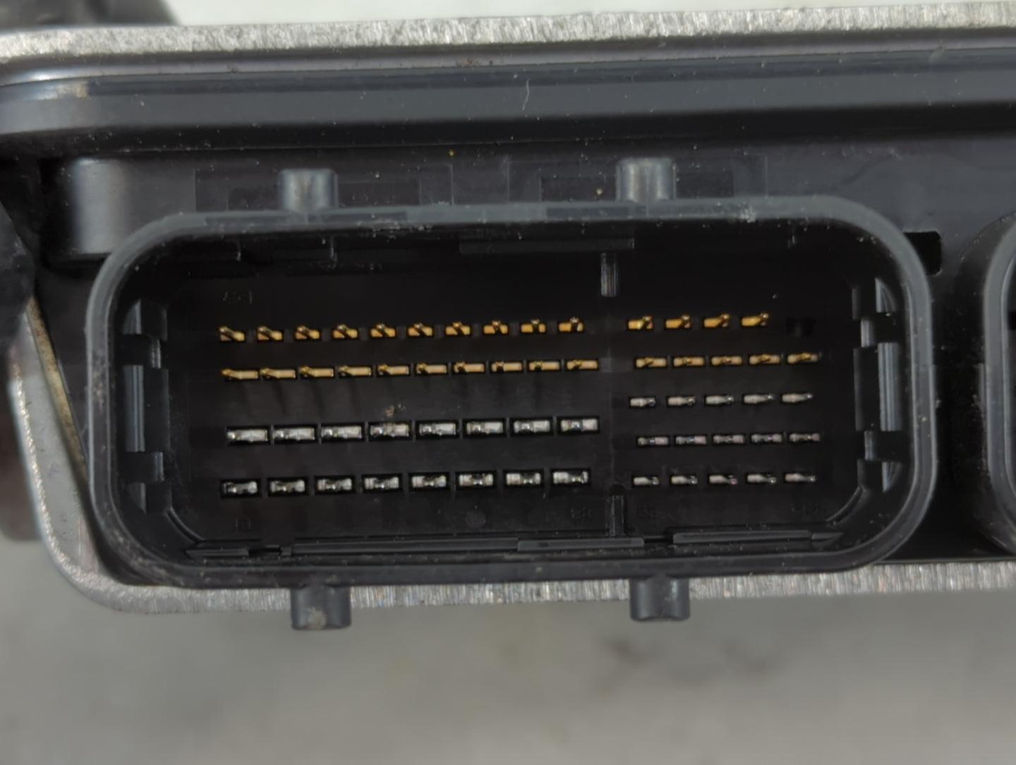 2015 Toyota Camry PCM Engine Control Computer ECU ECM PCU OEM P/N:TN275600-2540 89661-06U10 Fits OEM Used Auto Parts - Oemus