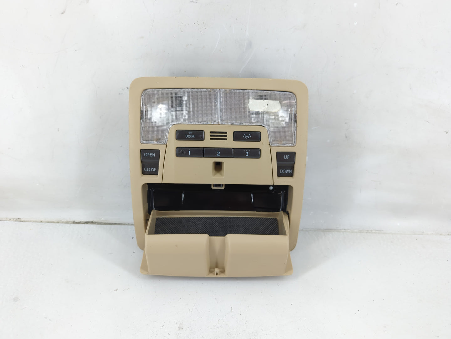 2015 Toyota Camry Overhead Roof Console - Oemusedautoparts1.com