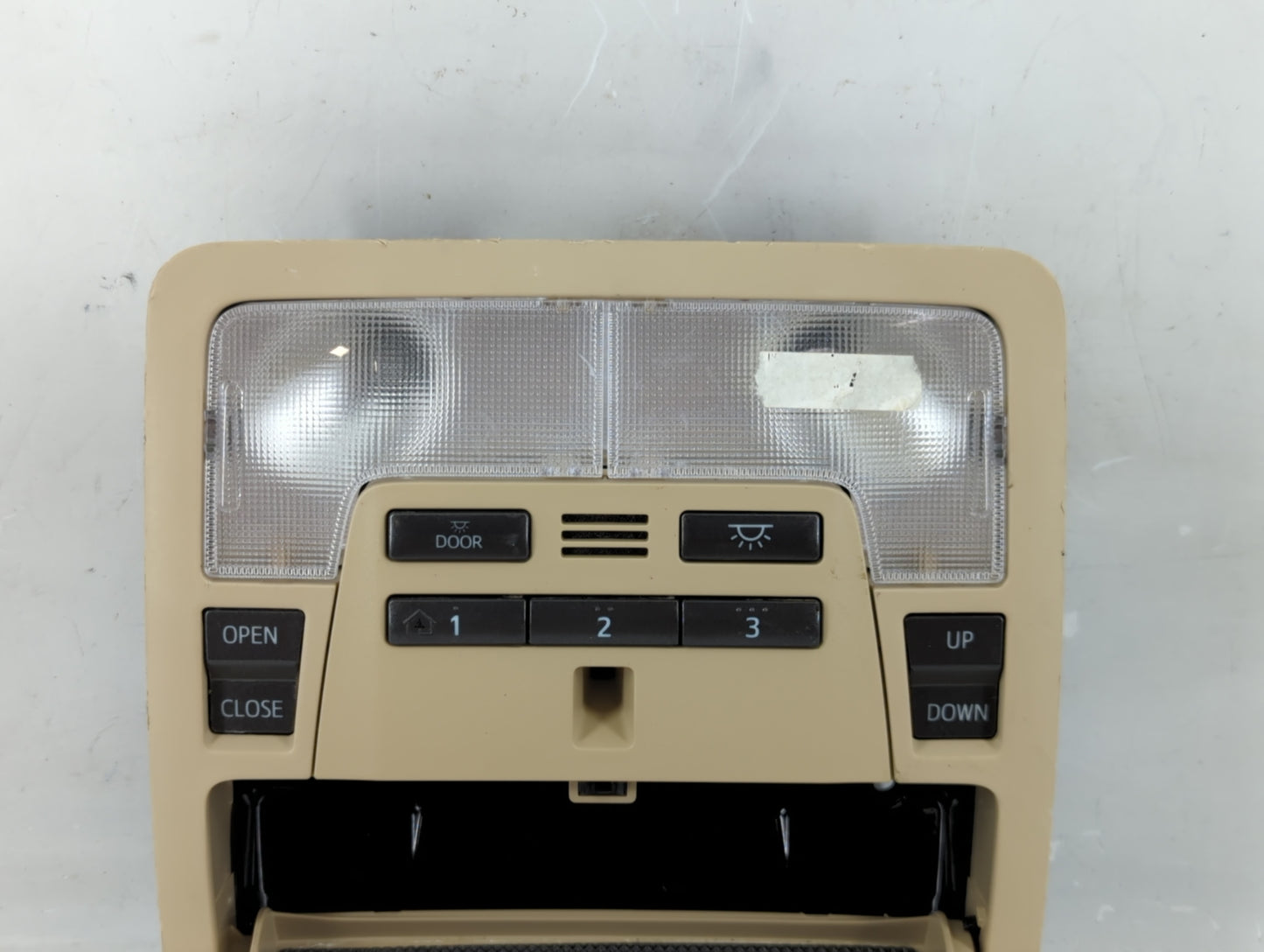 2015 Toyota Camry Overhead Roof Console - Oemusedautoparts1.com