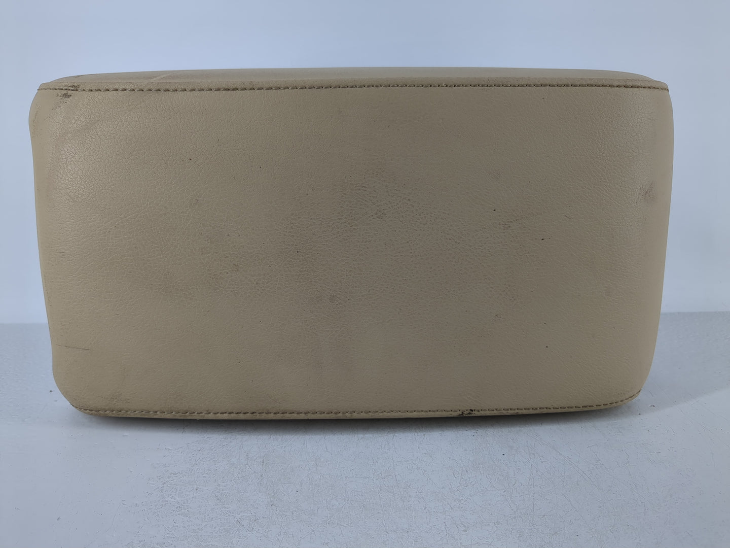 2015-2017 Toyota Camry Center Console Armrest Cover Lid Fits Fits 2015 2016 2017 OEM Used Auto Parts - Oemusedautoparts1.com