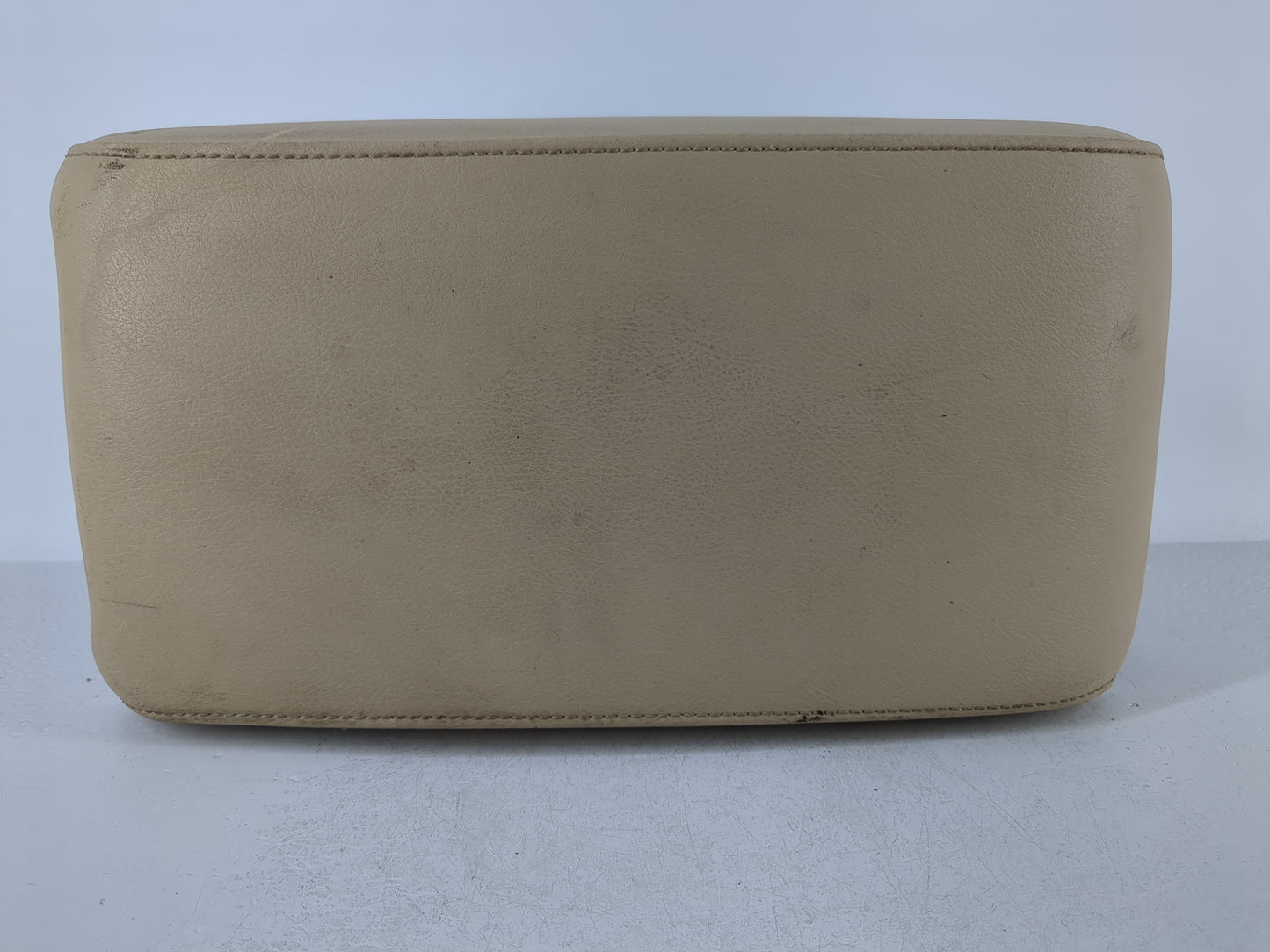 2015-2017 Toyota Camry Center Console Armrest Cover Lid Fits Fits 2015 2016 2017 OEM Used Auto Parts - Oemusedautoparts1.com