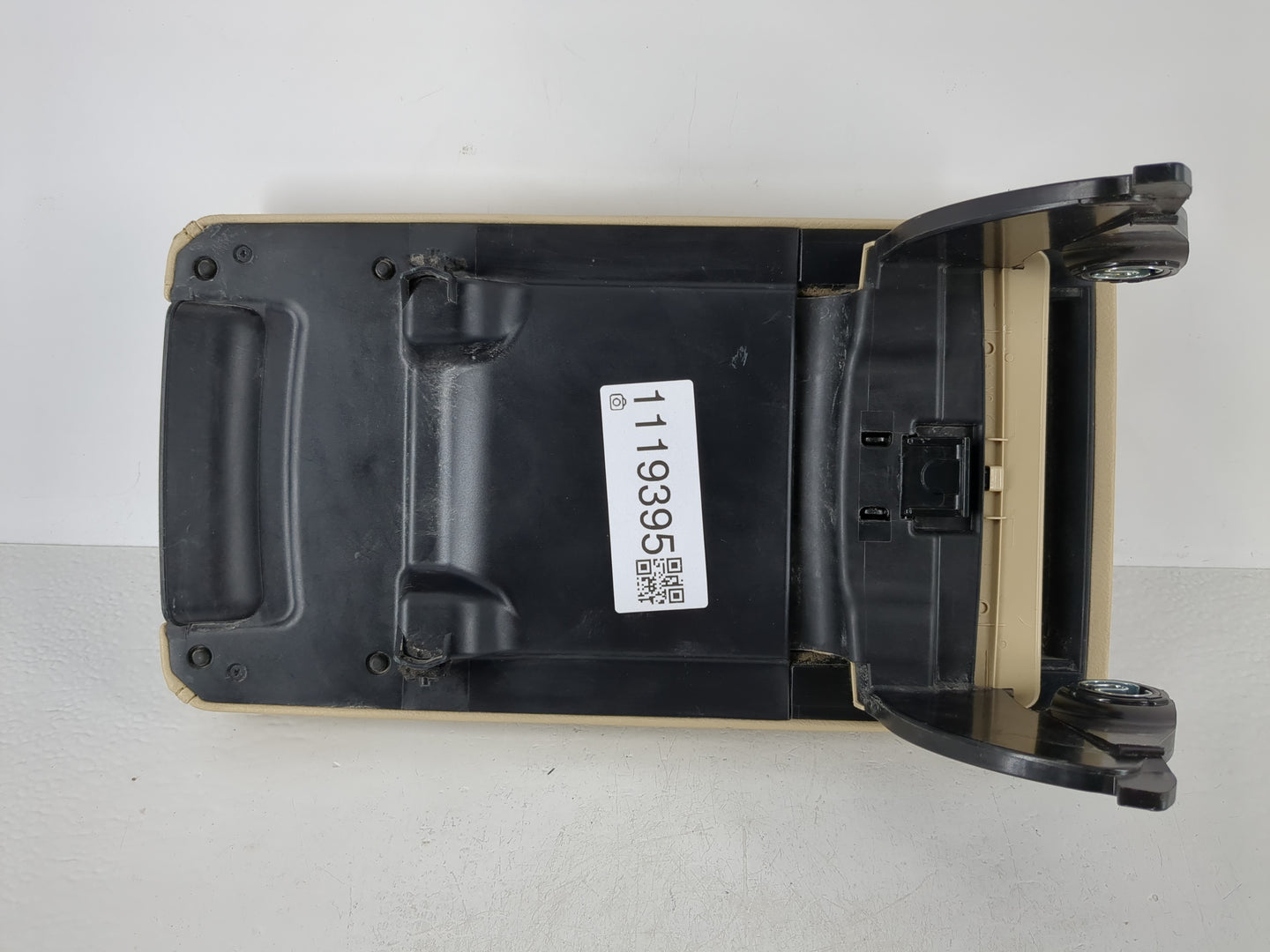 2015-2017 Toyota Camry Center Console Armrest Cover Lid Fits Fits 2015 2016 2017 OEM Used Auto Parts - Oemusedautoparts1.com