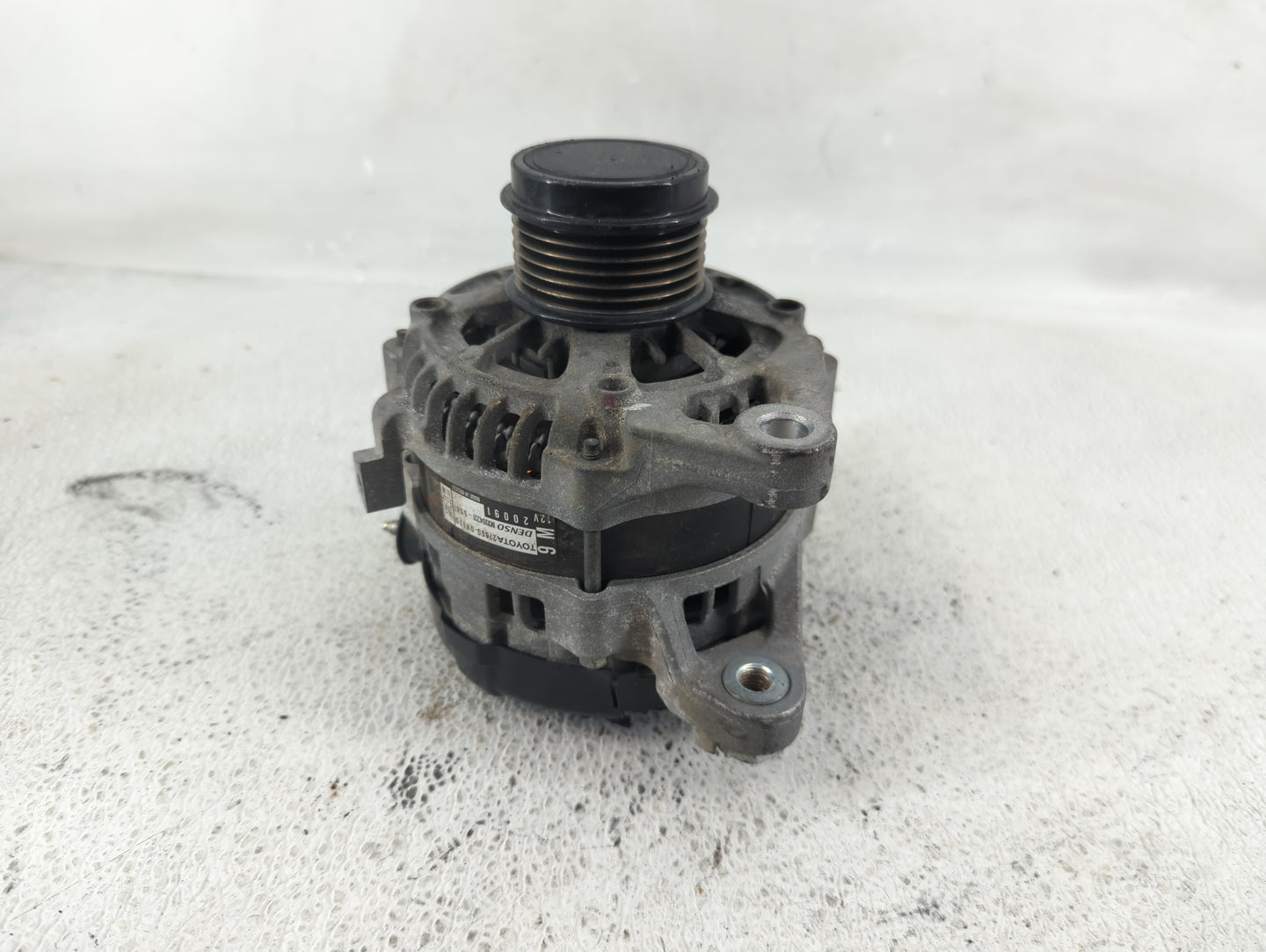 2015-2017 Toyota Camry Alternator Replacement Generator Charging Assembly Engine OEM P/N:27060-0V170 Fits OEM Used Auto Part