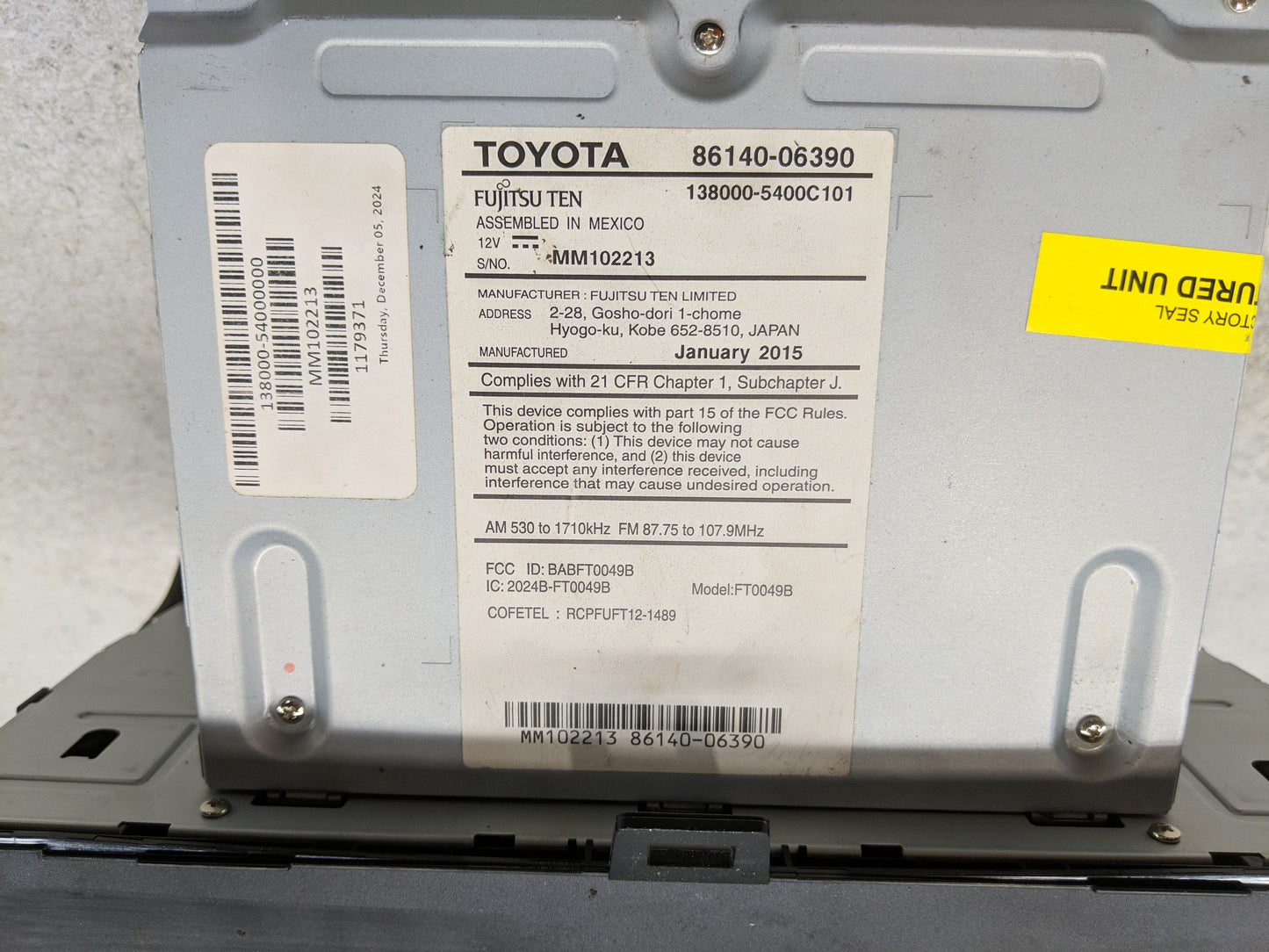 2015 Toyota Camry Radio AM FM Cd Player Receiver Replacement P/N:86140-06390 Fits OEM Used Auto Parts - Oemusedautoparts1.co
