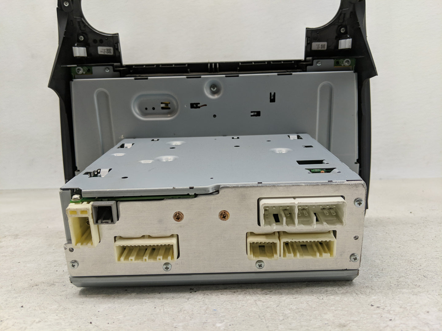 2015 Toyota Camry Radio AM FM Cd Player Receiver Replacement P/N:86140-06370 Fits OEM Used Auto Parts - Oemusedautoparts1.co