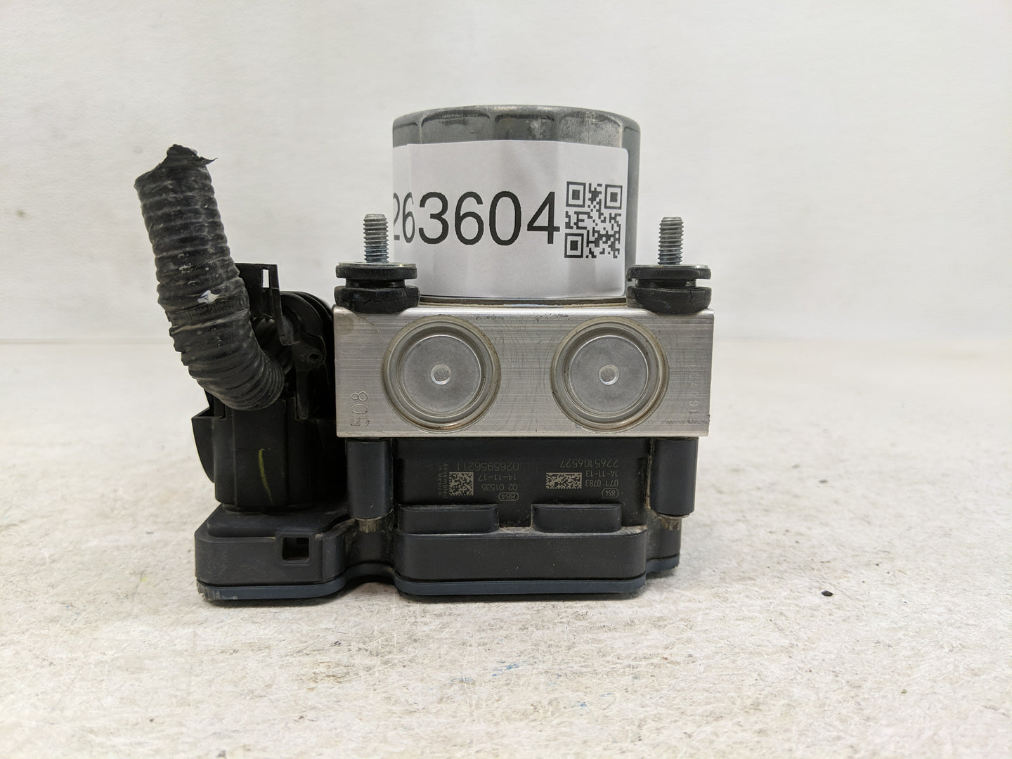 2015-2017 Toyota Camry ABS Pump Control Module Replacement P/N:2265106527 0265956211 Fits Fits 2015 2016 2017 OEM Used Auto 