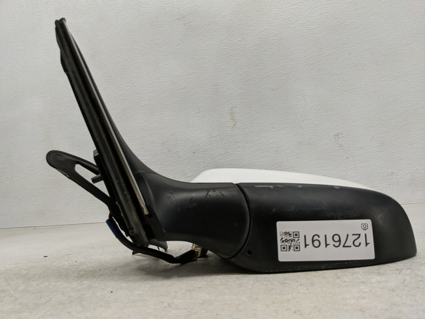 2015-2017 Toyota Camry Side Mirror Replacement Driver Left View Door Mirror Fits Fits 2015 2016 2017 OEM Used Auto Parts - O