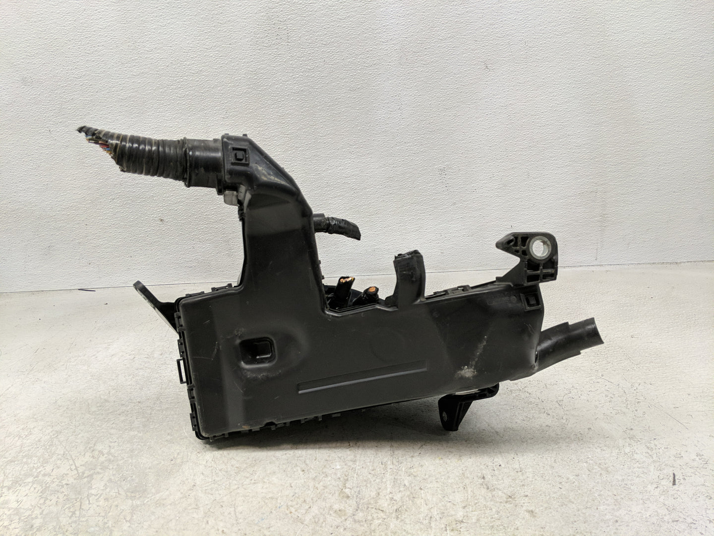 2012-2017 Toyota Camry Fusebox Fuse Box Panel Relay Module P/N:82662-06170 Fits Fits 2012 2013 2014 2015 2016 2017 OEM Used 