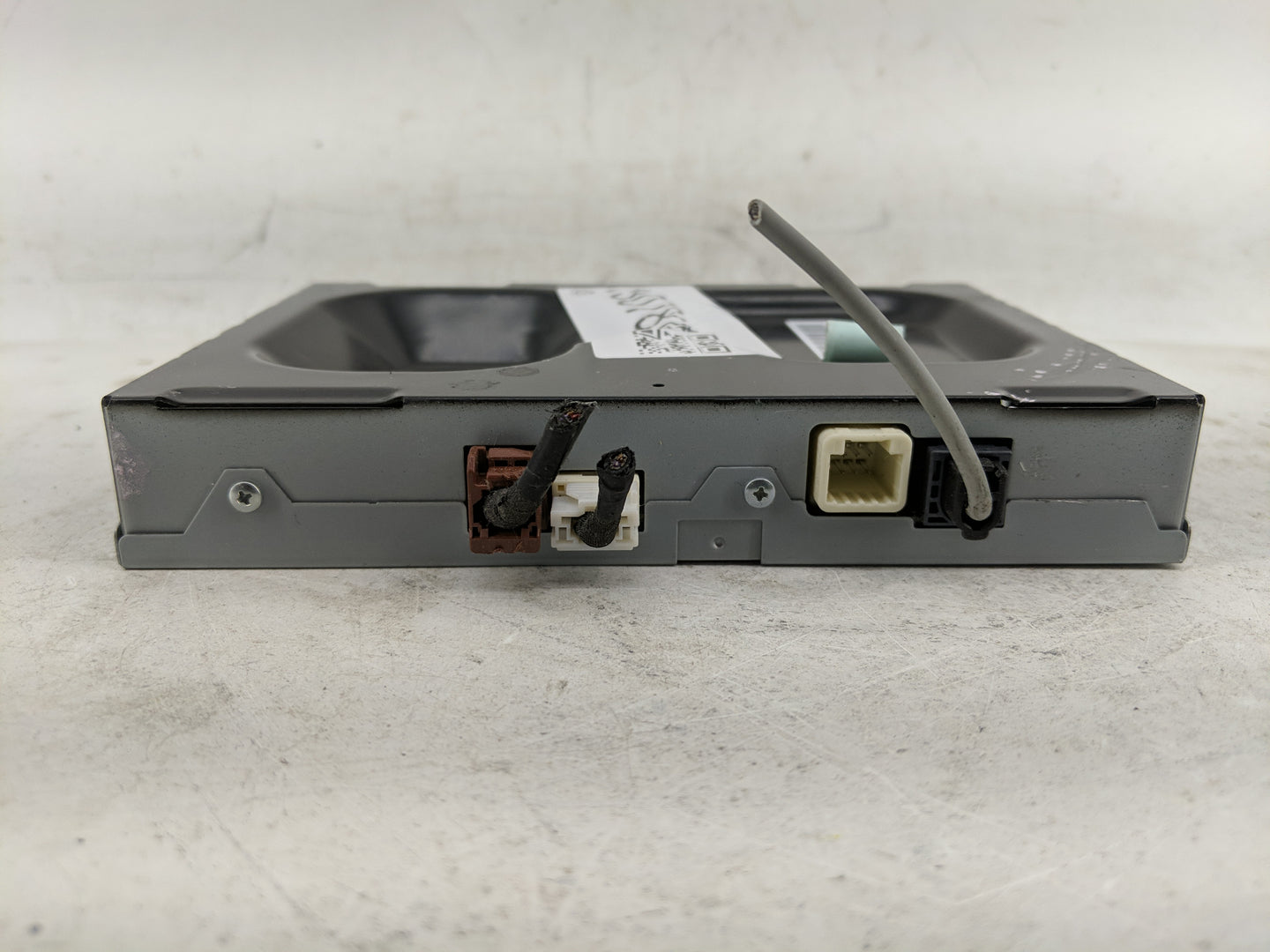 2015 Toyota Camry Radio AM FM Cd Player Receiver Replacement P/N:86180-0E011 Fits OEM Used Auto Parts - Oemusedautoparts1.co