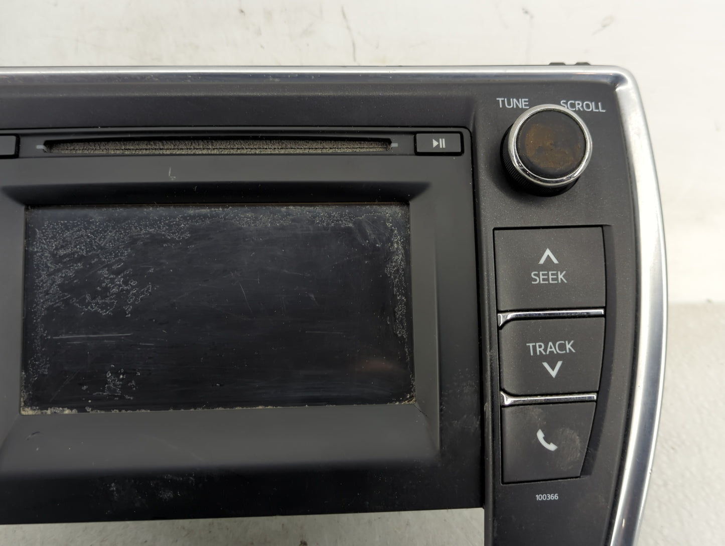 2015 Toyota Camry Radio AM FM Cd Player Receiver Replacement P/N:86140-06070 Fits OEM Used Auto Parts - Oemusedautoparts1.co
