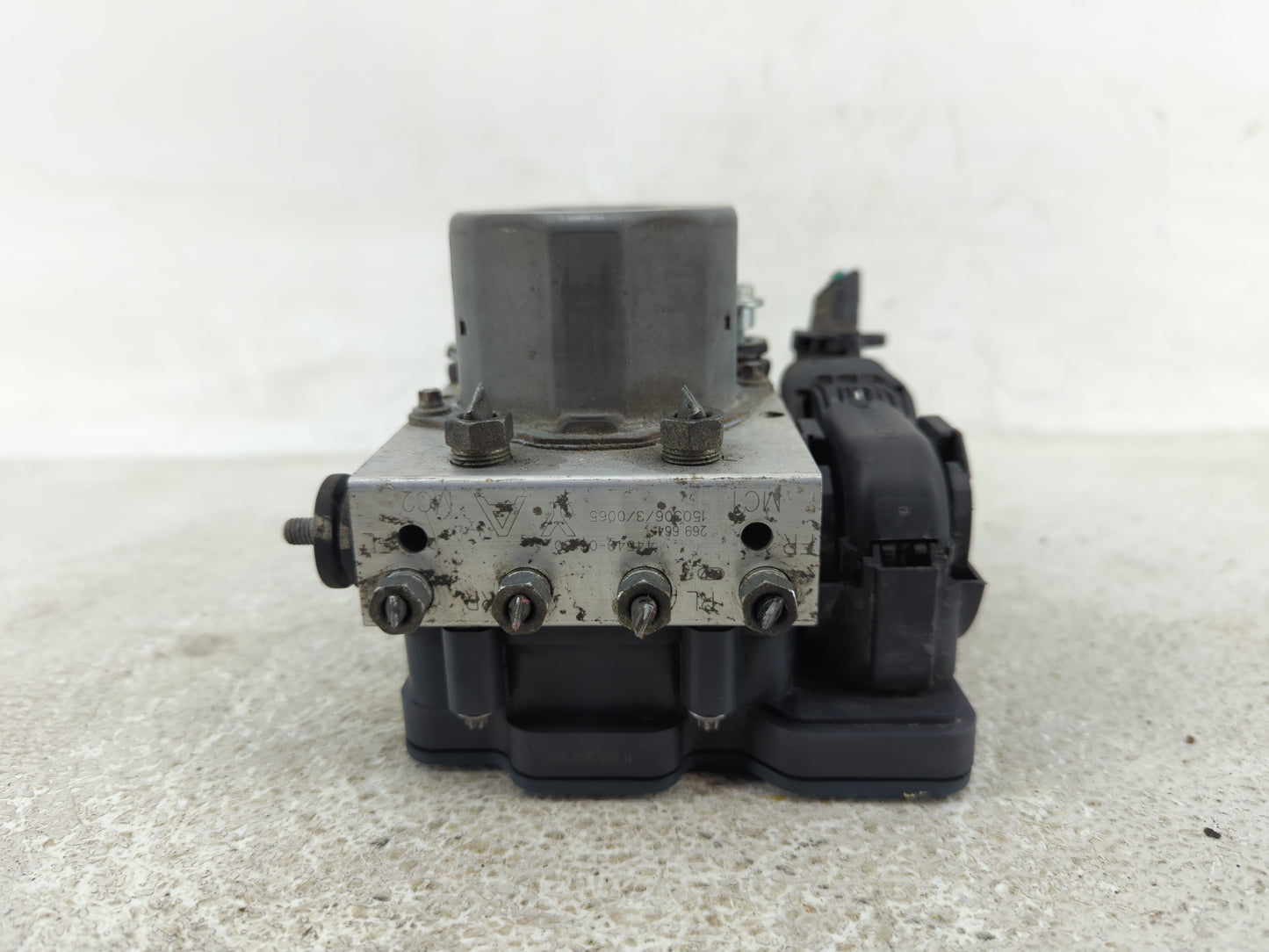 2015-2017 Toyota Camry ABS Pump Control Module Replacement P/N:44540-06180 Fits Fits 2015 2016 2017 OEM Used Auto Parts - Oe