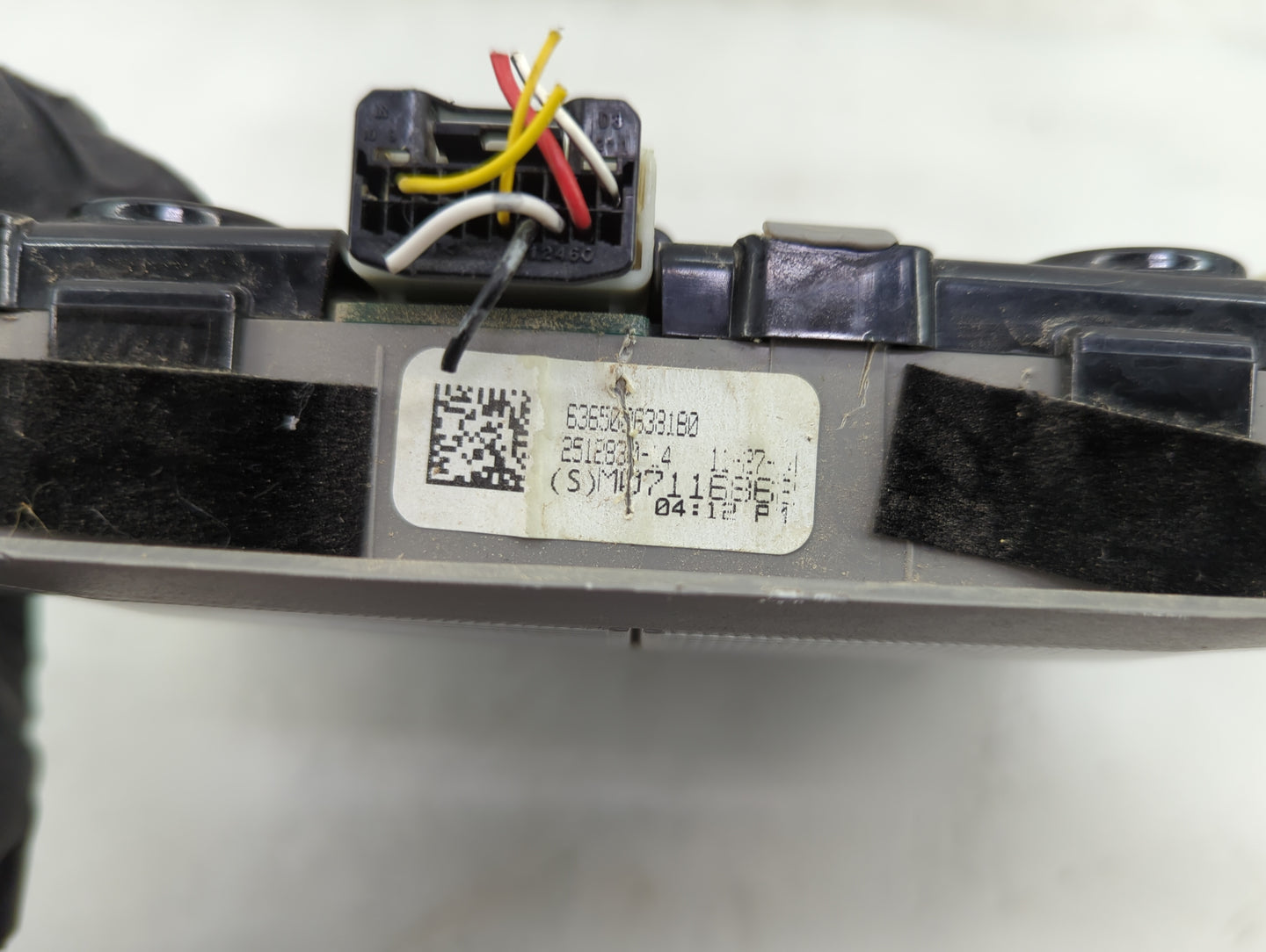 2015 Toyota Camry Overhead Roof Console - Oemusedautoparts1.com